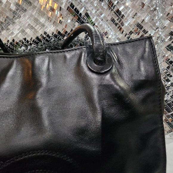 EUC AUTHENTIC Vintage Chanel Leather Tote - Picture 5 of 14